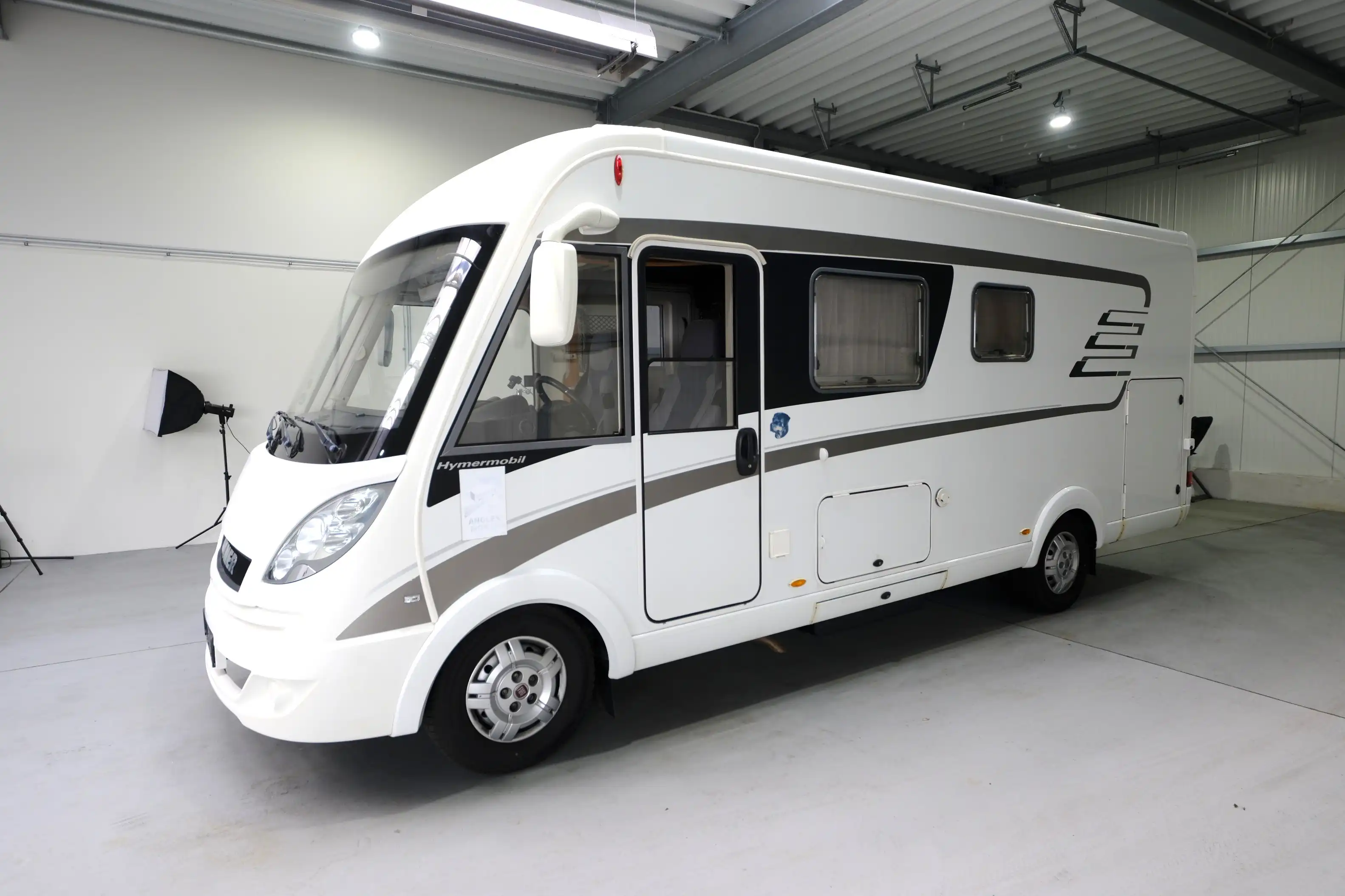 HYMER-ERIBA B 594 PL
